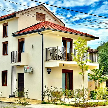 Station Apartamento Podgorica